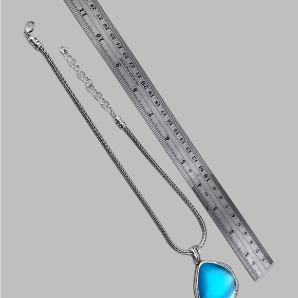 Brighton Elegant Blue Teardrop Pendant Necklace Crystals. - Picture 5 of 7